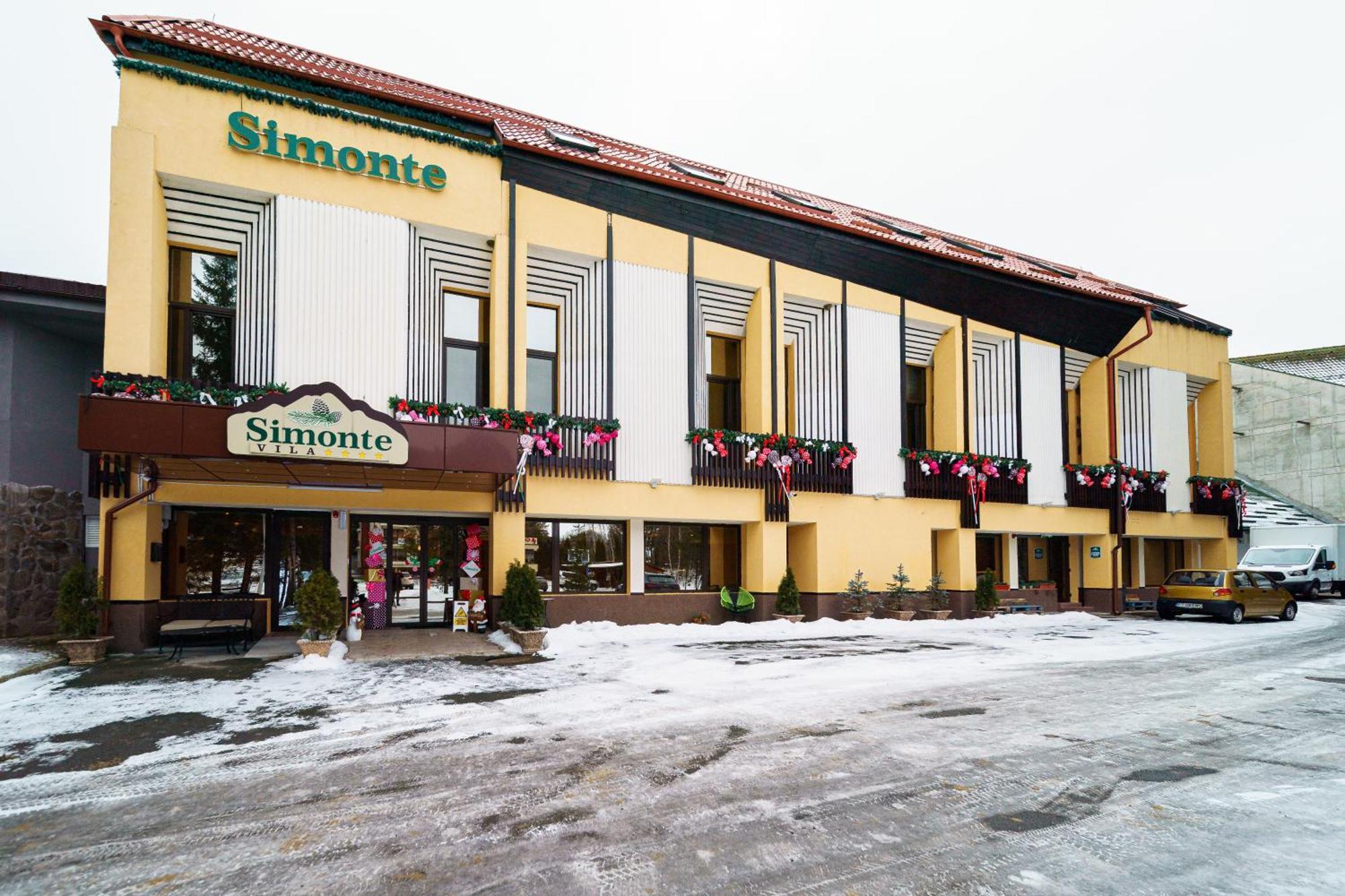 ホテル Vila Simonte ポイアナ・ブラショフ エクステリア 写真